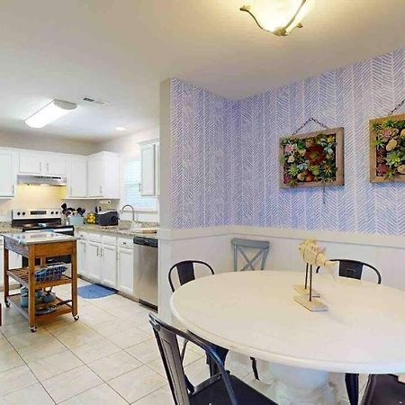 The Blue Door Bungalow Wilmington Extérieur photo