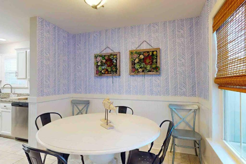 The Blue Door Bungalow Wilmington Extérieur photo