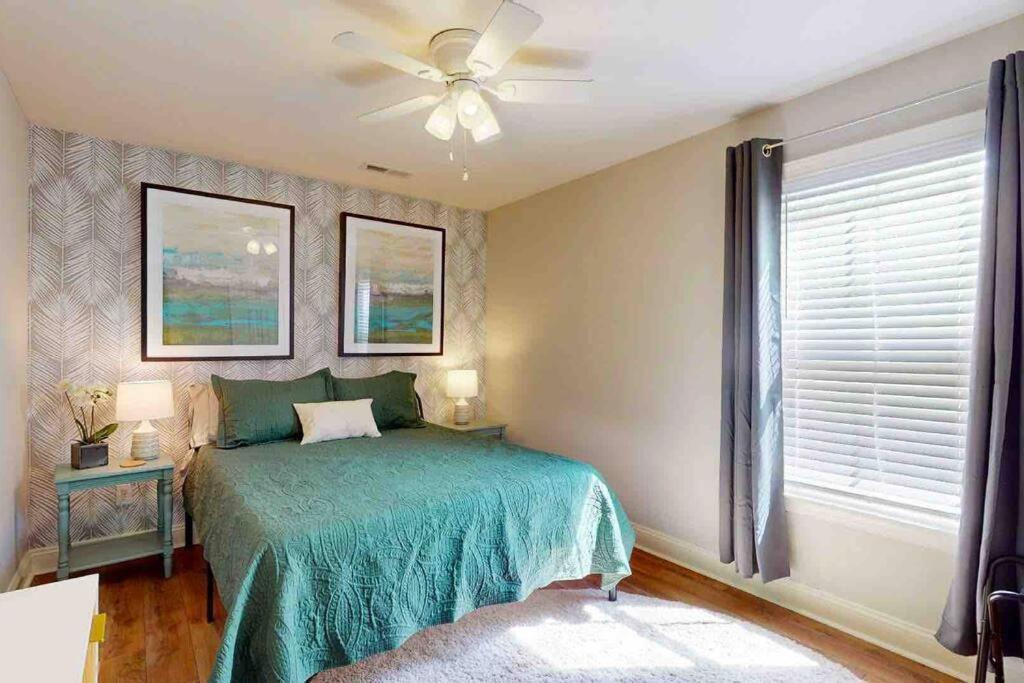 The Blue Door Bungalow Wilmington Extérieur photo